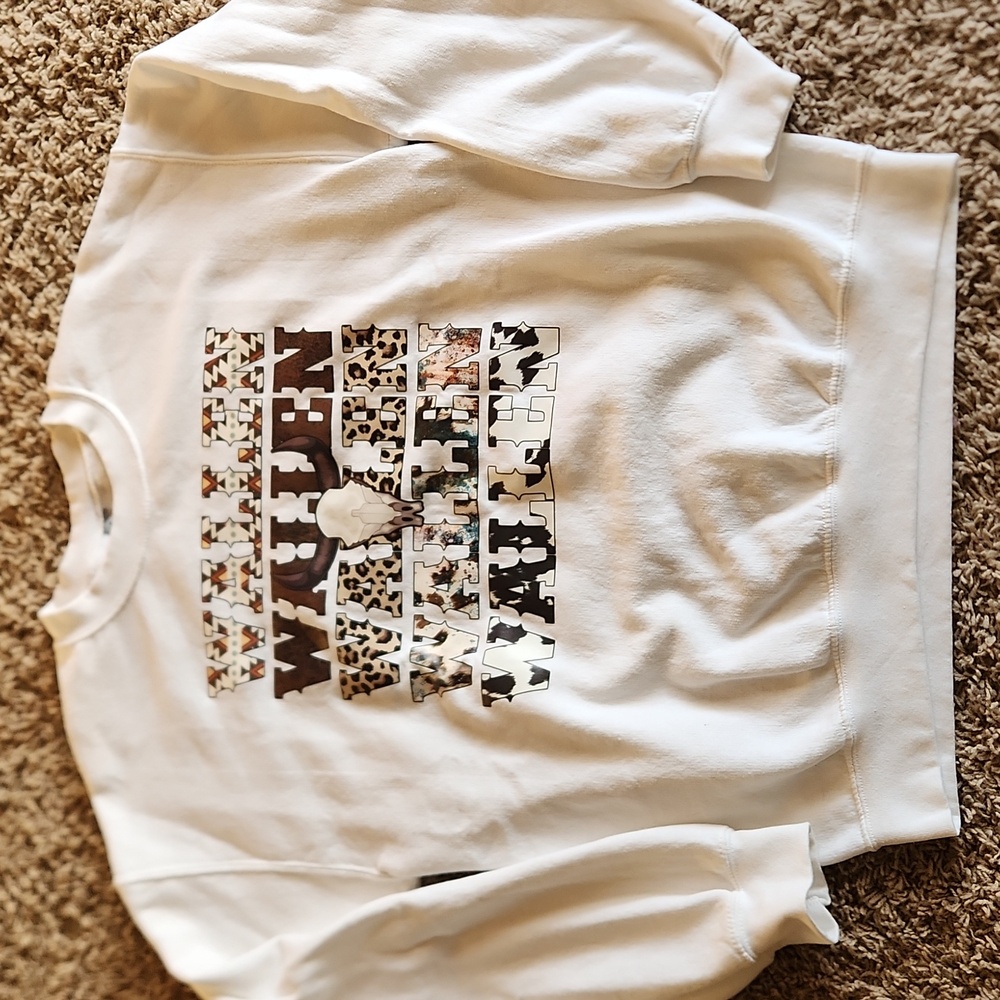 Morgan Wallen white crew neck sweatshirt womans size medium